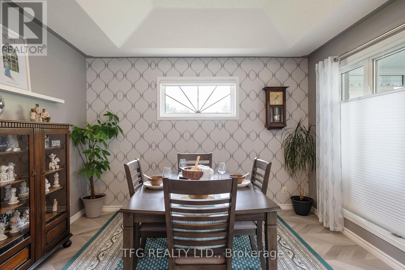 840 Wentworth Street, Peterborough West (Central), Ontario  K9J 8R8 - Photo 11 - X12159556