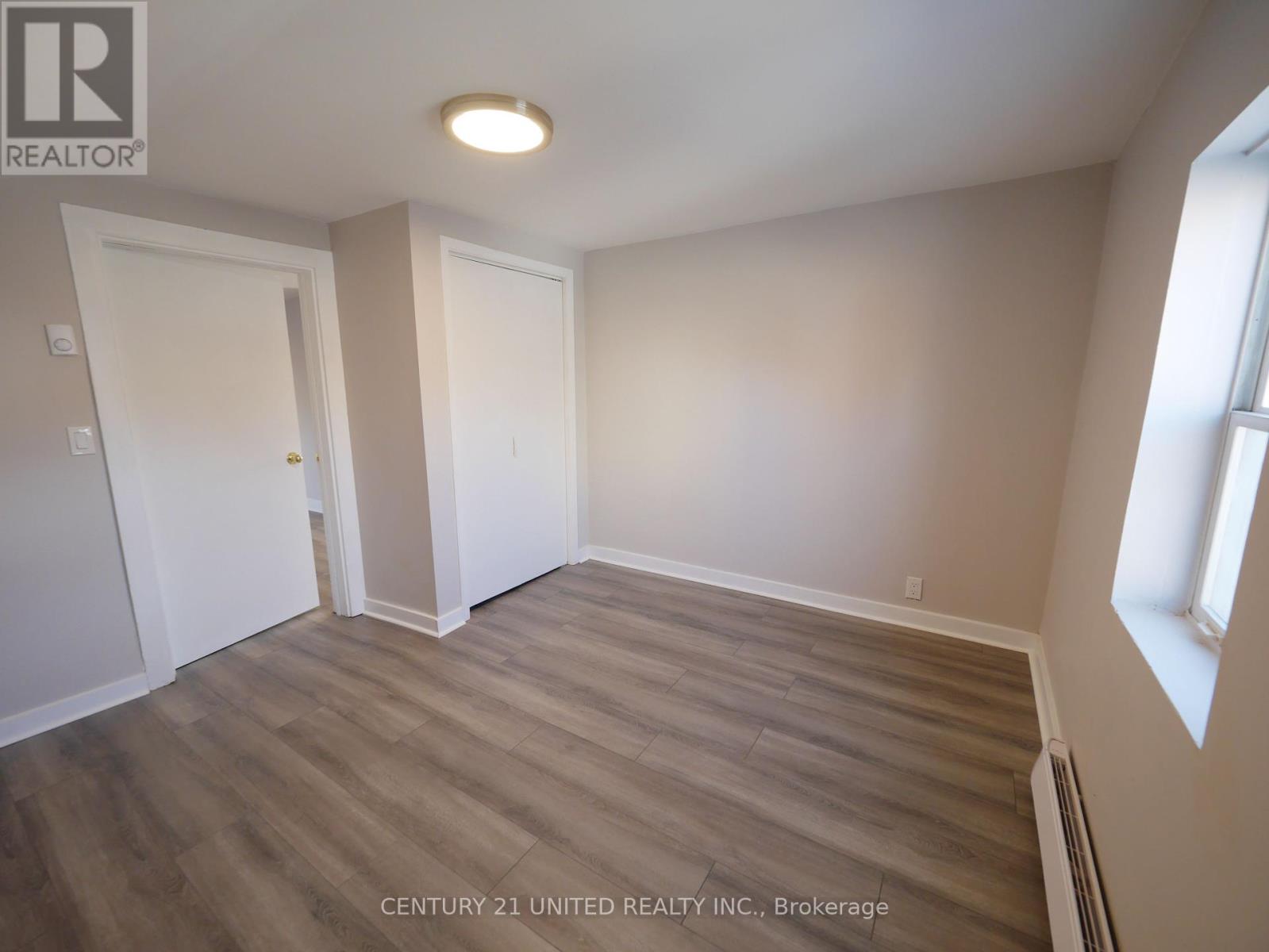 381a Queen Street, Peterborough Central (North), Ontario  K9H 3J7 - Photo 15 - X12159572