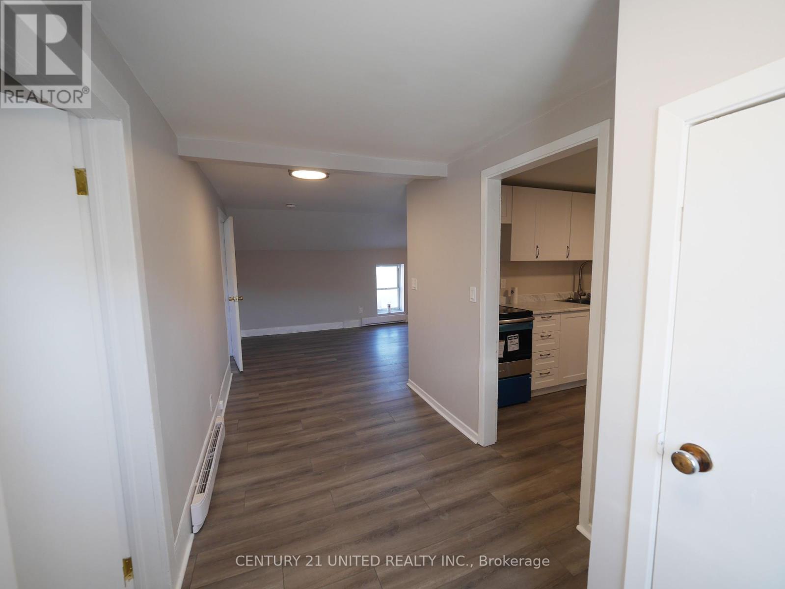 381a Queen Street, Peterborough Central (North), Ontario  K9H 3J7 - Photo 3 - X12159572