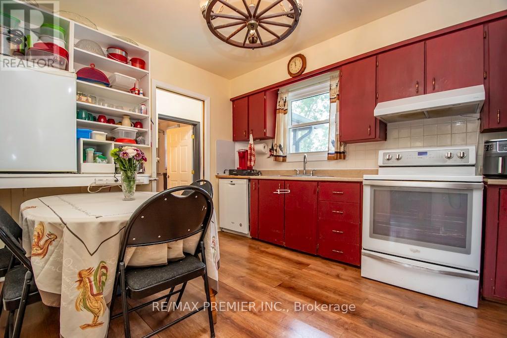 2704 Television Road, Douro-Dummer, Ontario  K9L 1E5 - Photo 11 - X12159344
