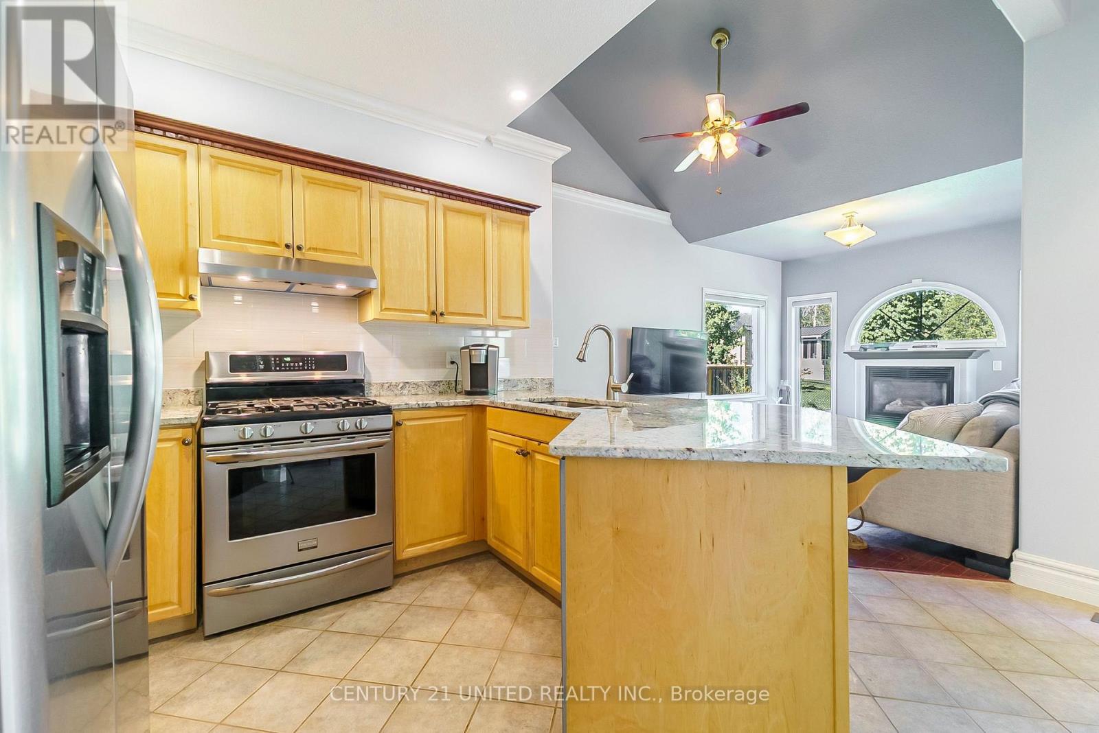 2416 Denure Drive, Peterborough West (North), Ontario  K9K 2L4 - Photo 10 - X12159741