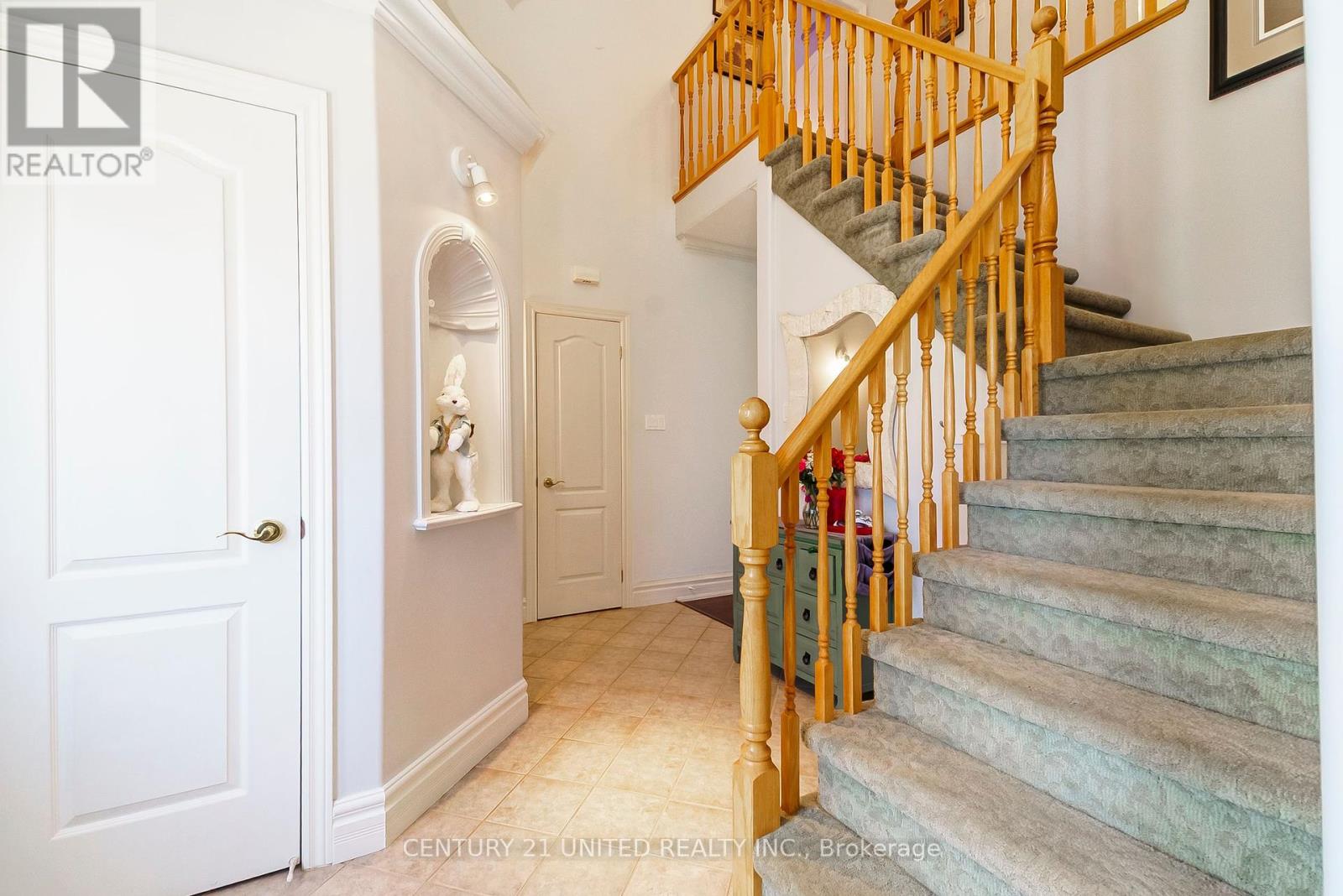 2416 Denure Drive, Peterborough West (North), Ontario  K9K 2L4 - Photo 6 - X12159741