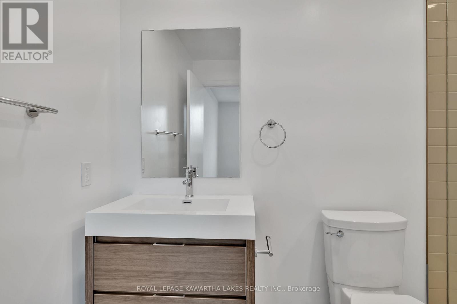 404 - 195 Hunter Street E, Peterborough East (Central), Ontario  K9H 1G9 - Photo 23 - X12159782