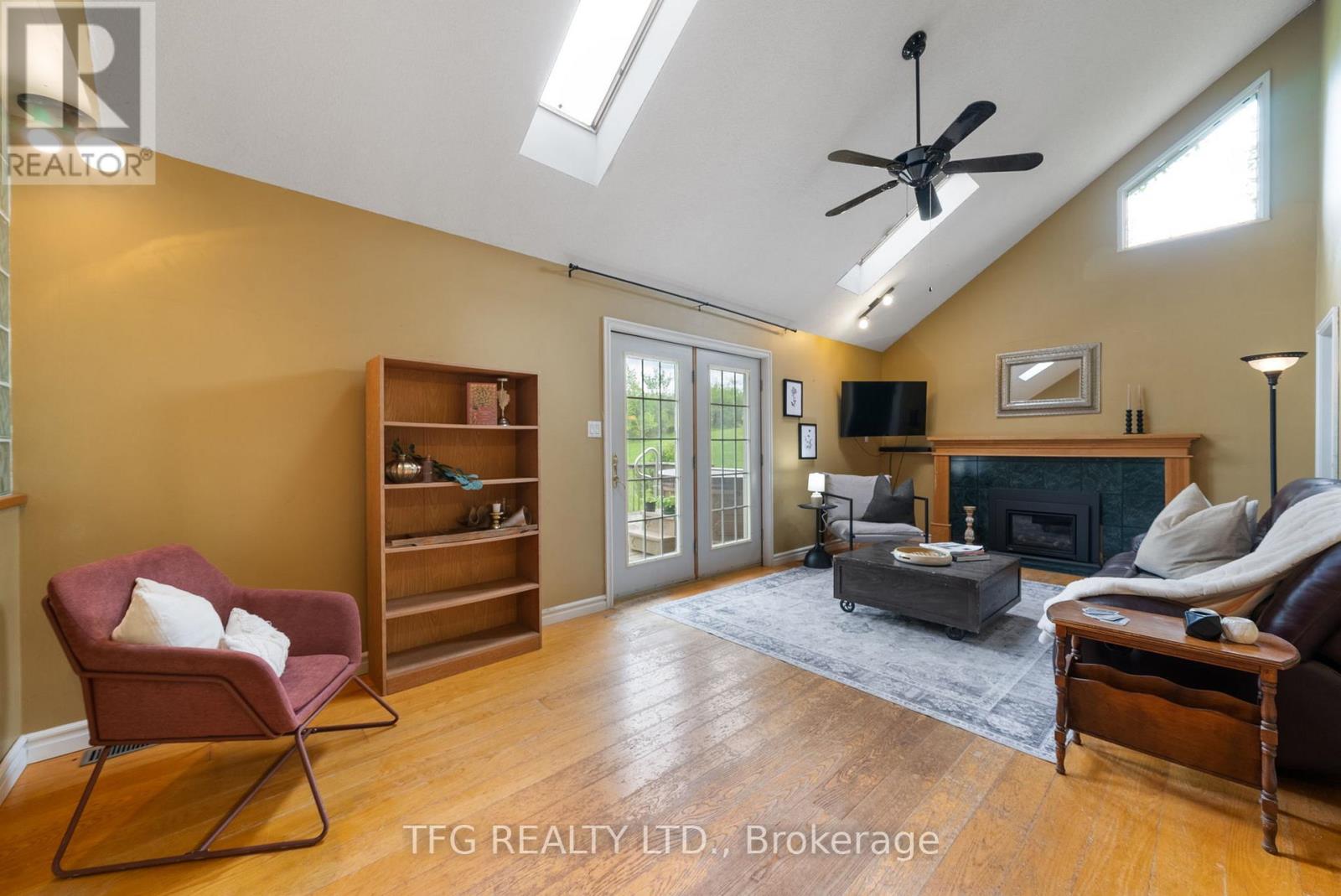 41 Grandview Drive, Kawartha Lakes (Emily), Ontario  K0L 2W0 - Photo 15 - X12159860