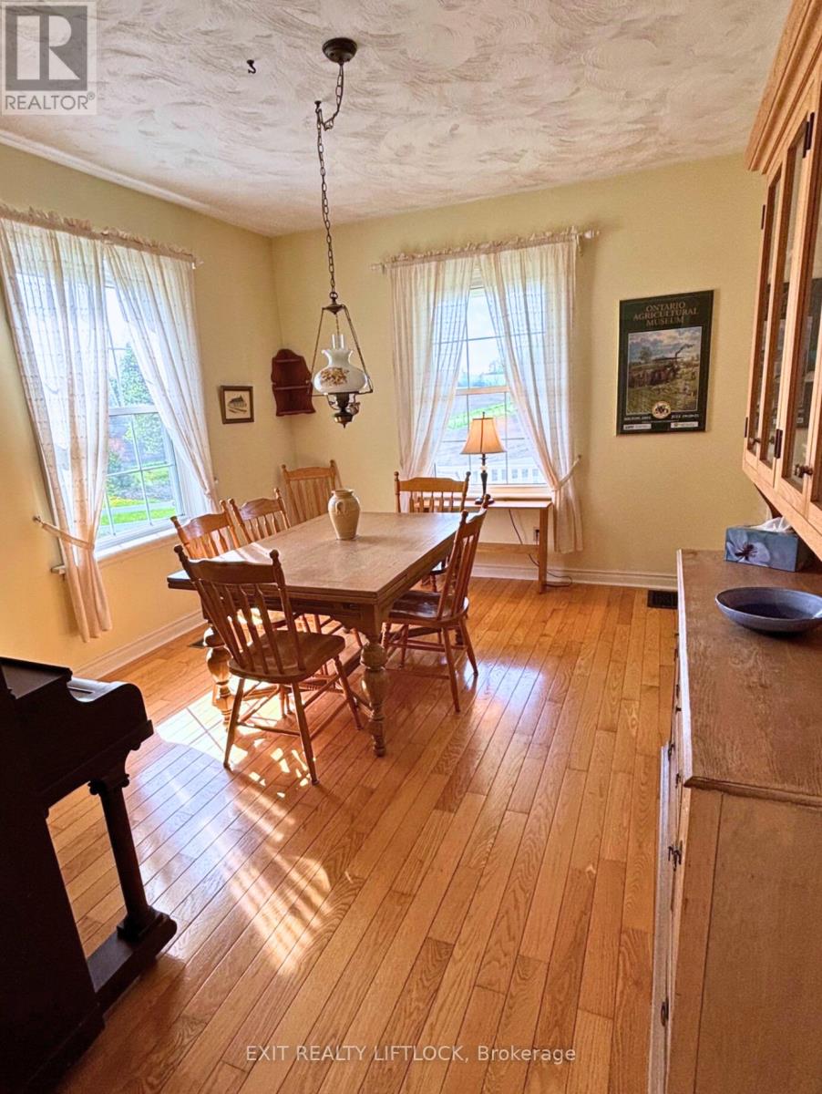 1266 Morton Line, Cavan Monaghan (Cavan Twp), Ontario  L0A 1C0 - Photo 7 - X12160003