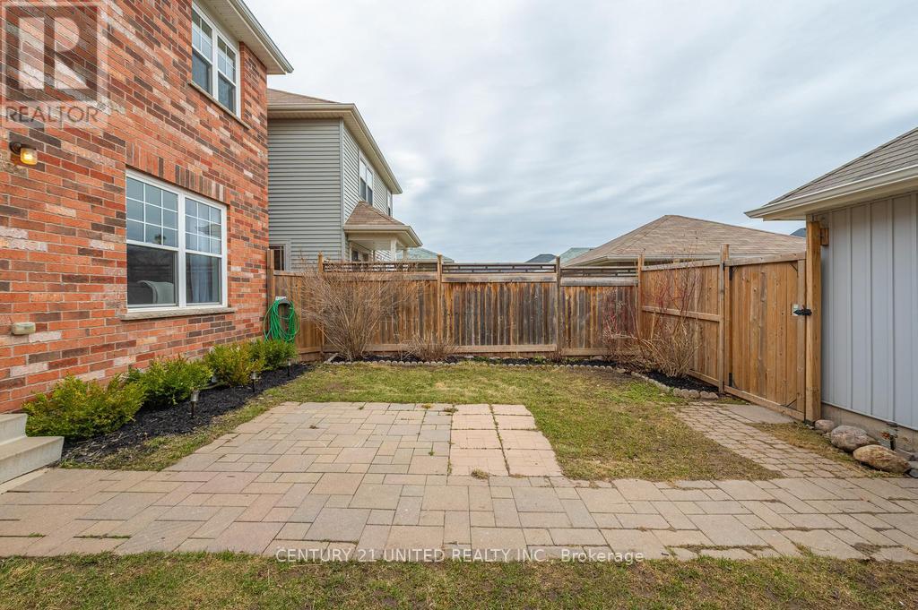 912 Broadway Boulevard, Peterborough North (North), Ontario  K9H 0G8 - Photo 15 - X12160290