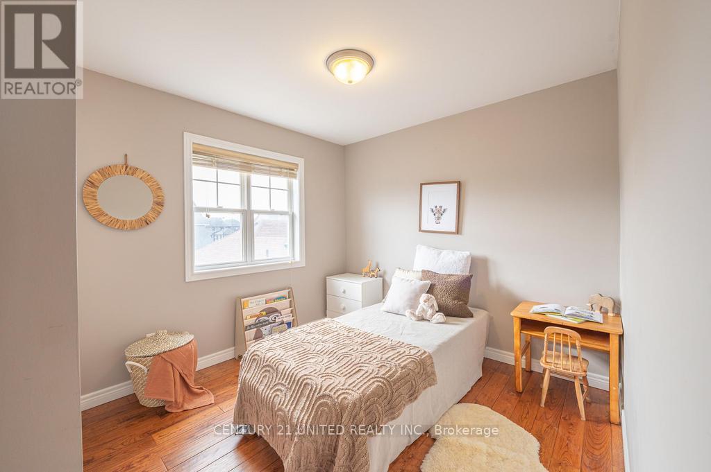 912 Broadway Boulevard, Peterborough North (North), Ontario  K9H 0G8 - Photo 9 - X12160290