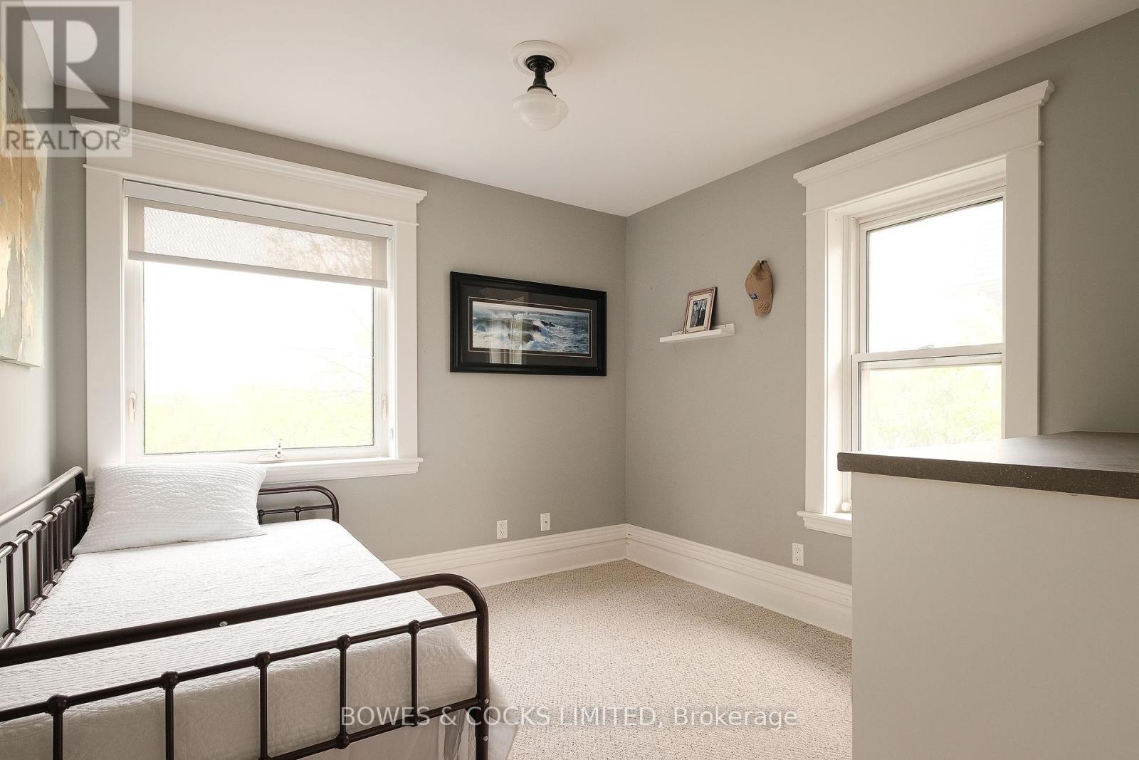 247 Engleburn Avenue, Peterborough (Ashburnham), Ontario  K9H 1S5 - Photo 29 - X12160439