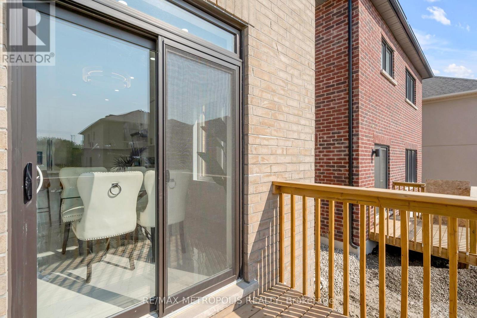 58 Belmont Drive, Clarington (Newcastle), Ontario  L1B 0W8 - Photo 43 - E12160747