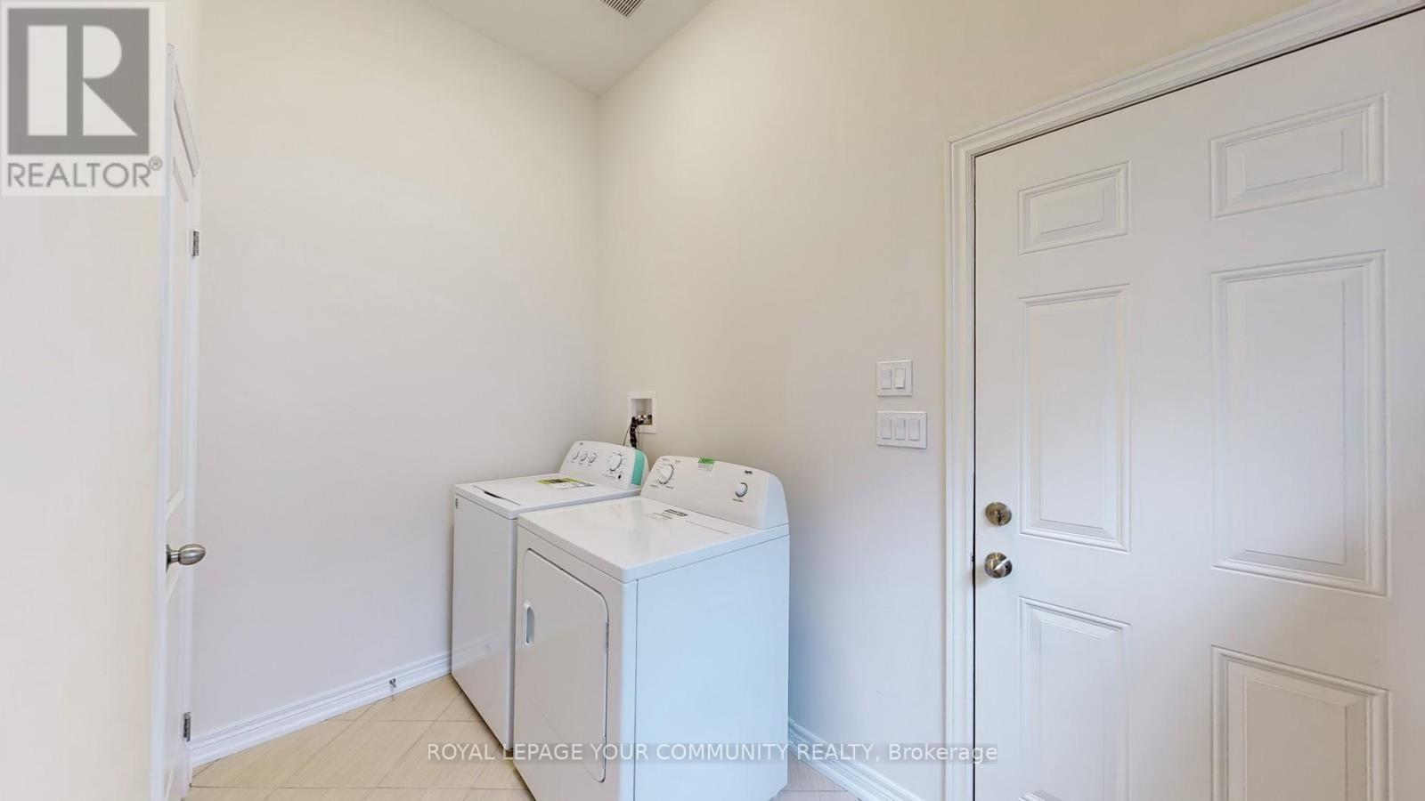 606 Haylock Gardens, Peterborough North (North), Ontario  K9H 0G4 - Photo 18 - X12160792