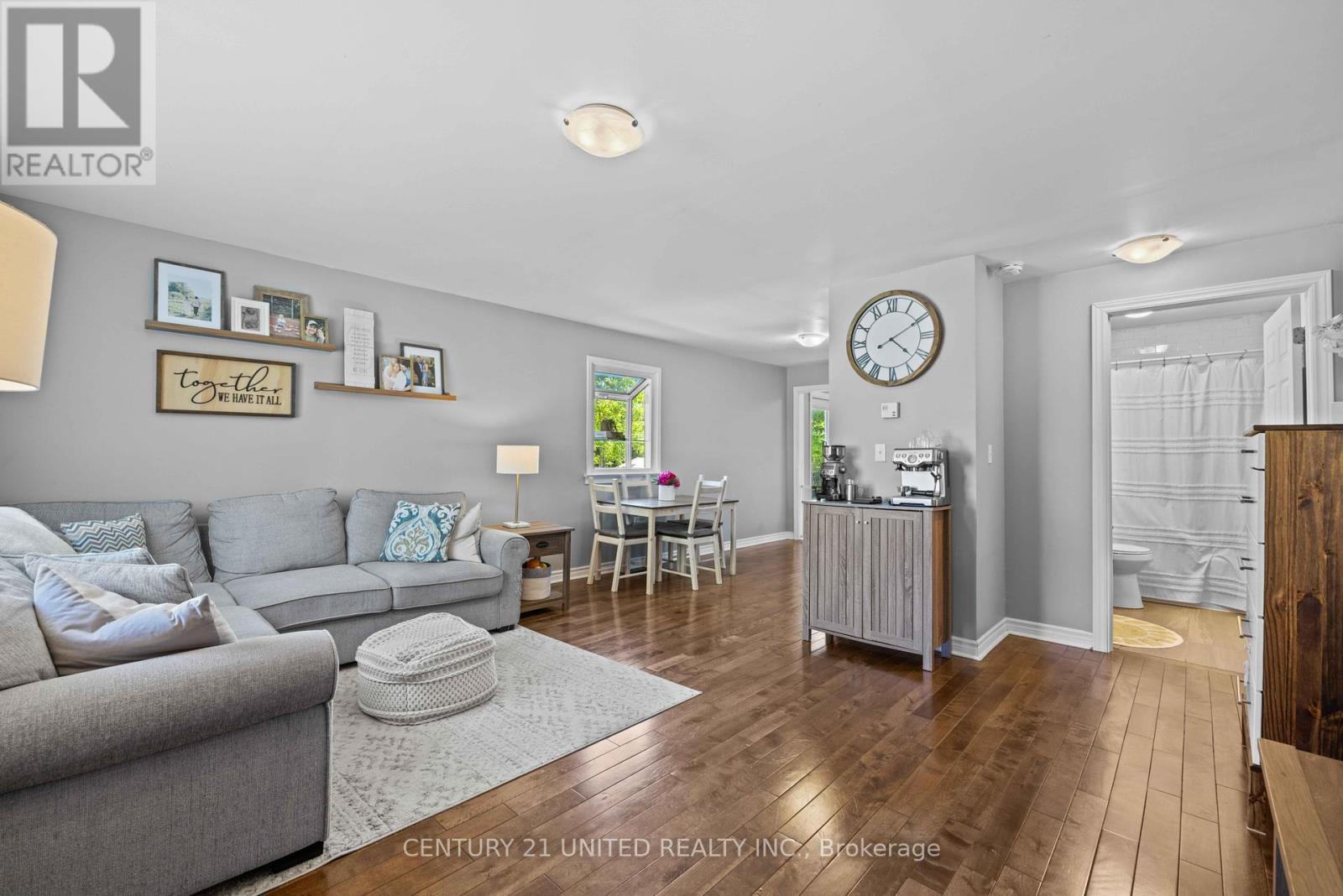27 St Patrick Street, Kawartha Lakes (Lindsay), Ontario  K9V 1R2 - Photo 12 - X12160867
