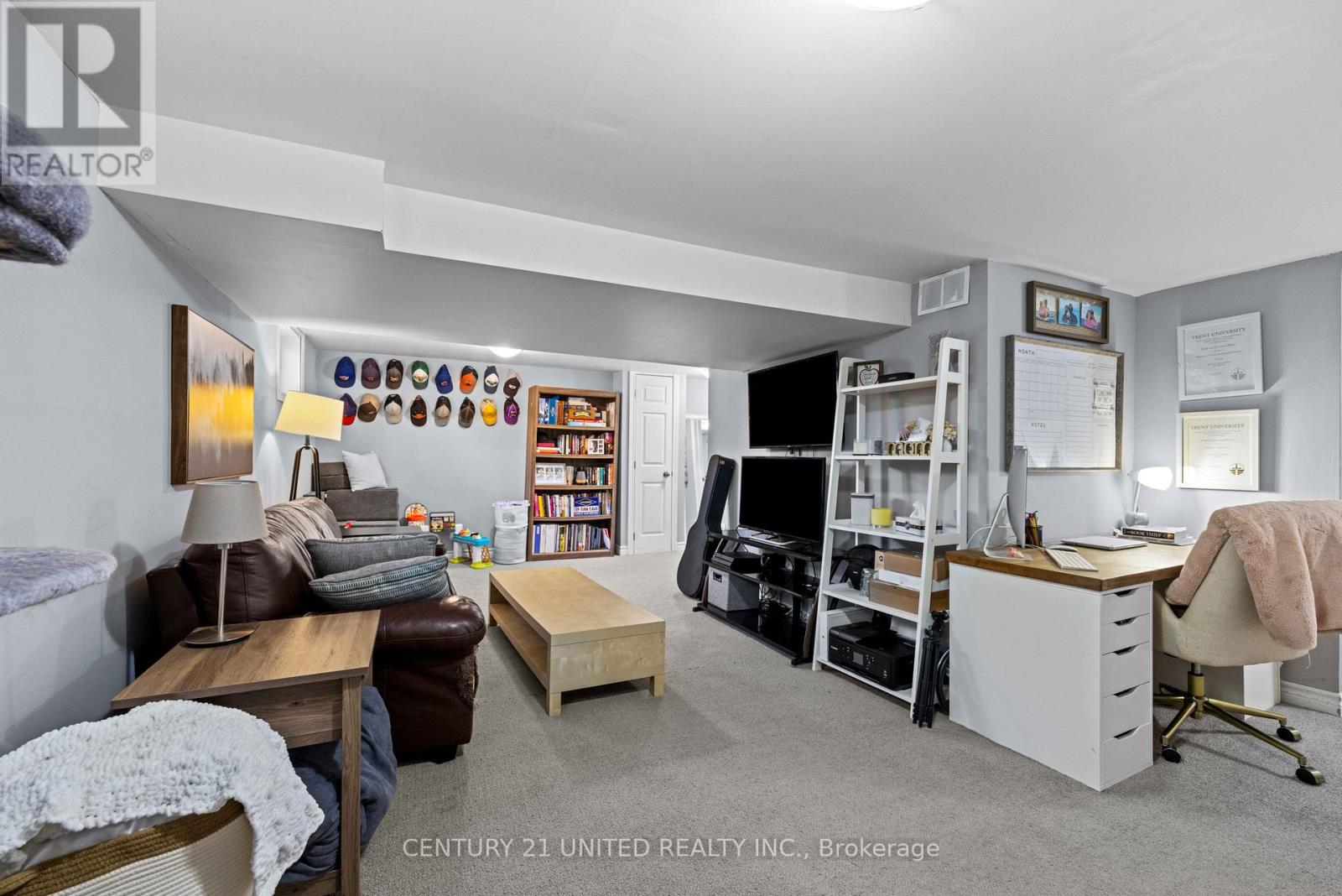 27 St Patrick Street, Kawartha Lakes (Lindsay), Ontario  K9V 1R2 - Photo 16 - X12160867