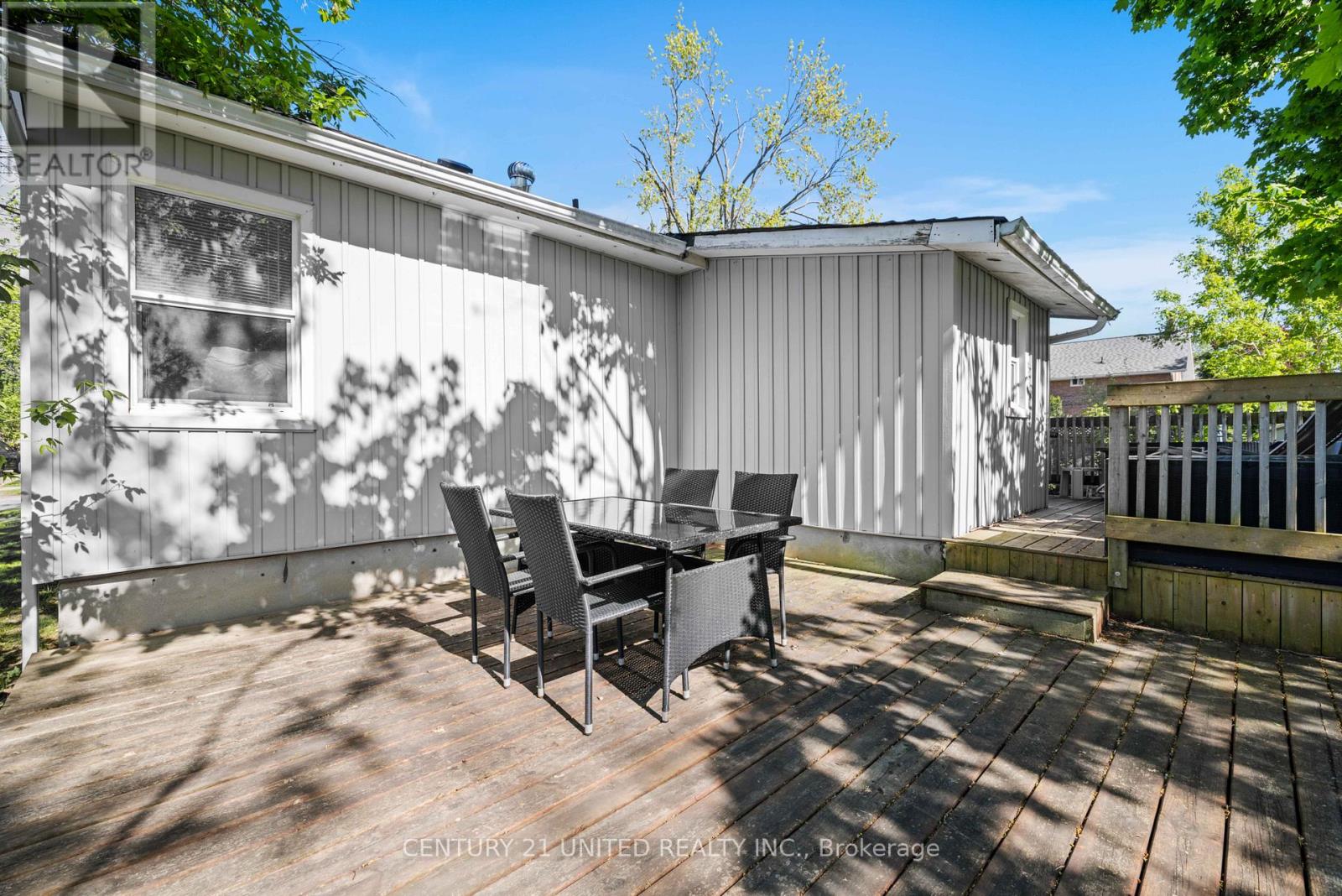 27 St Patrick Street, Kawartha Lakes (Lindsay), Ontario  K9V 1R2 - Photo 23 - X12160867