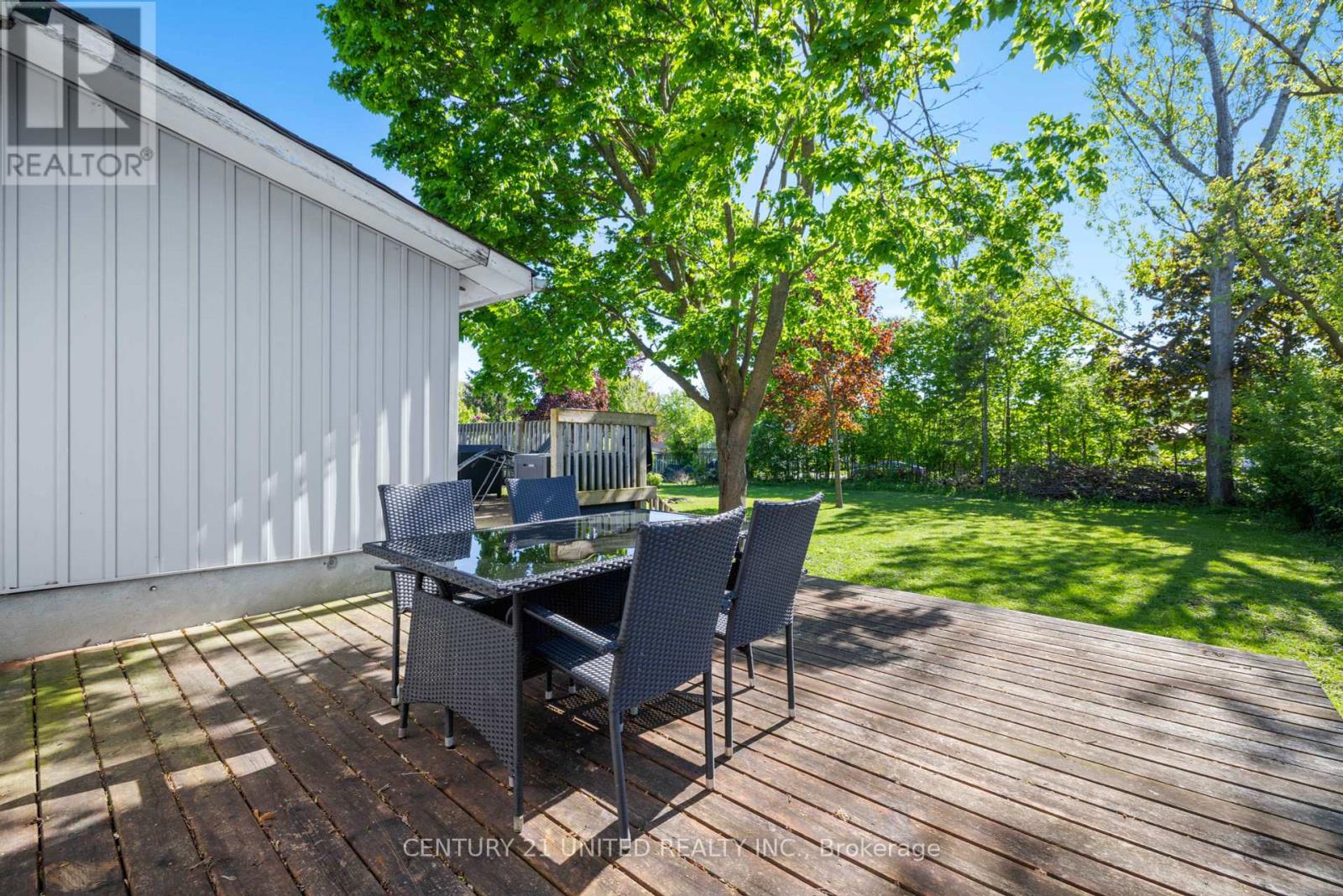 27 St Patrick Street, Kawartha Lakes (Lindsay), Ontario  K9V 1R2 - Photo 25 - X12160867