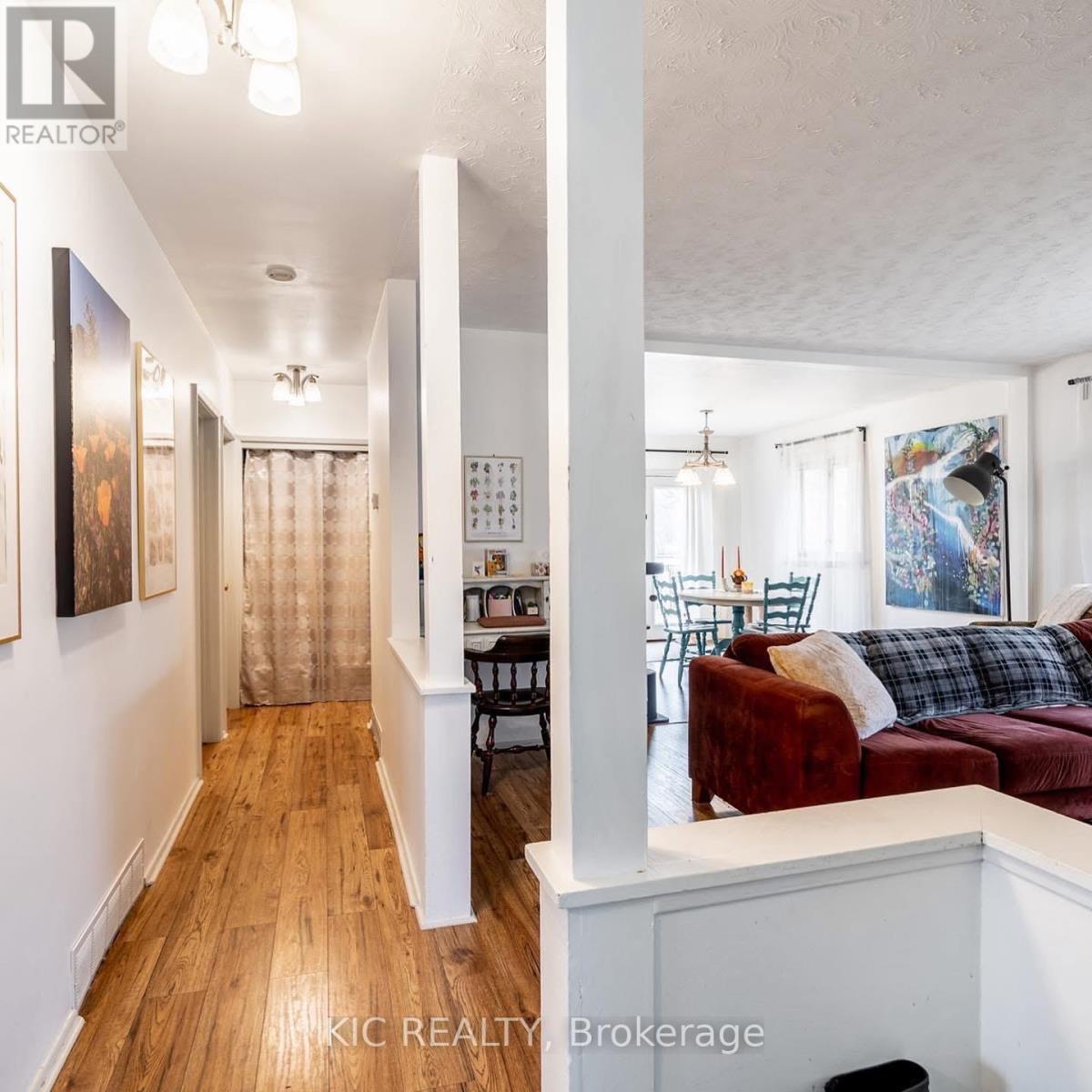 196 Hunter Street E, Peterborough (Ashburnham), Ontario  K9H 1G8 - Photo 5 - X12161358