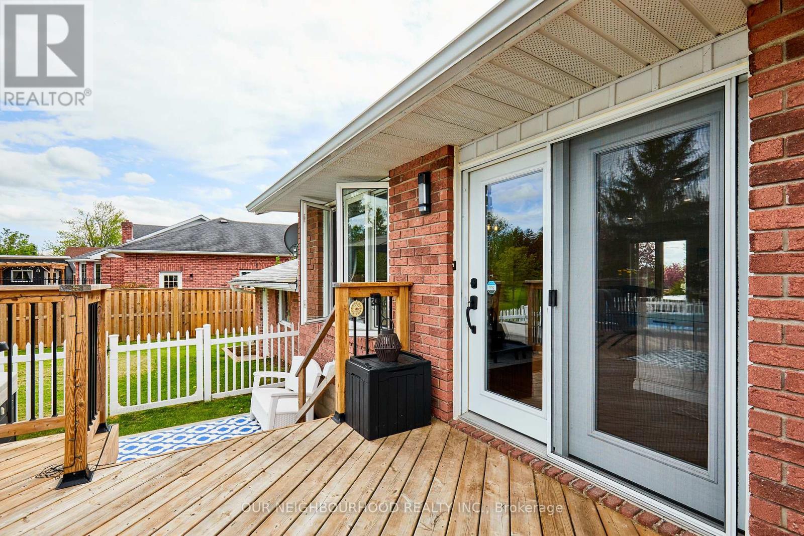 32 Blue Water Avenue, Kawartha Lakes (Fenelon), Ontario  K9V 0K6 - Photo 18 - X12161587