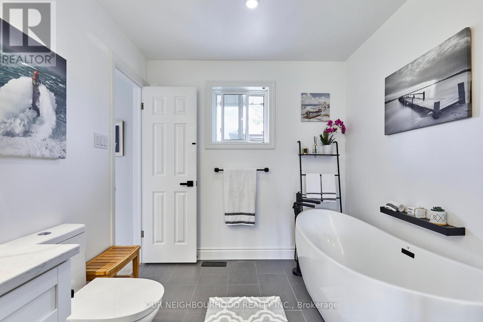 32 Blue Water Avenue, Kawartha Lakes (Fenelon), Ontario  K9V 0K6 - Photo 29 - X12161587