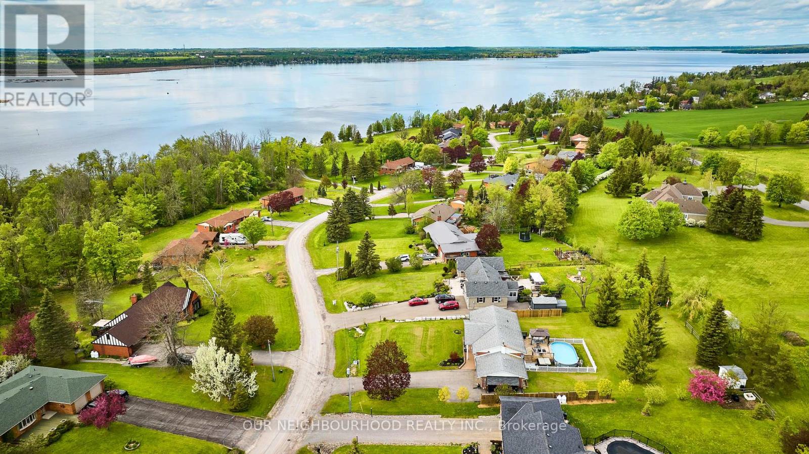 32 Blue Water Avenue, Kawartha Lakes (Fenelon), Ontario  K9V 0K6 - Photo 44 - X12161587