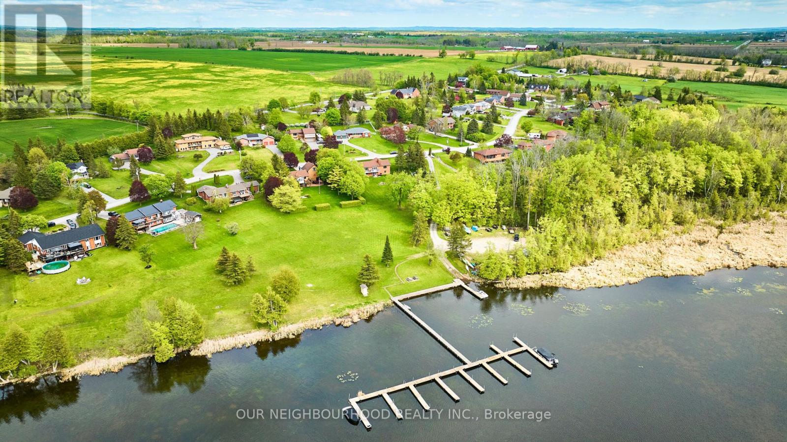 32 Blue Water Avenue, Kawartha Lakes (Fenelon), Ontario  K9V 0K6 - Photo 49 - X12161587