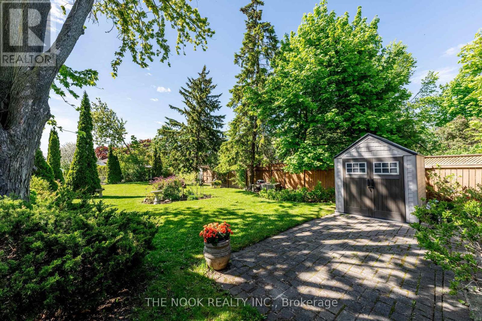 21 Rideau Crescent, Peterborough South (East), Ontario  K9J 1G7 - Photo 13 - X12161591