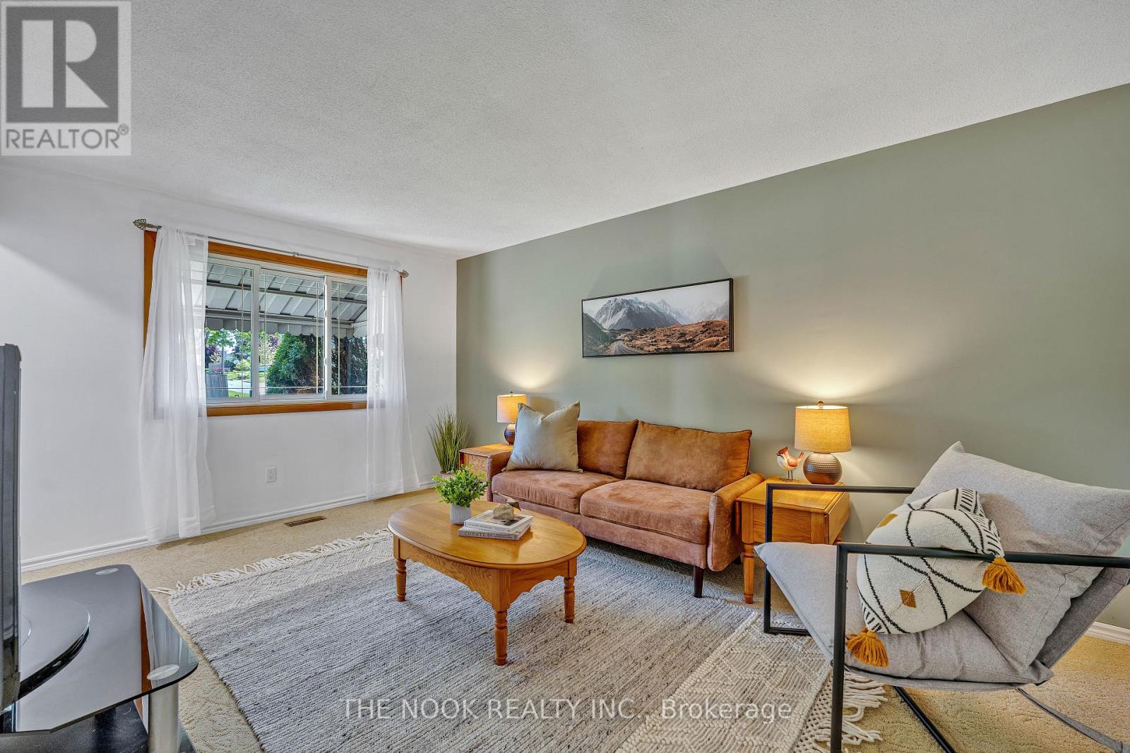 21 Rideau Crescent, Peterborough South (East), Ontario  K9J 1G7 - Photo 3 - X12161591