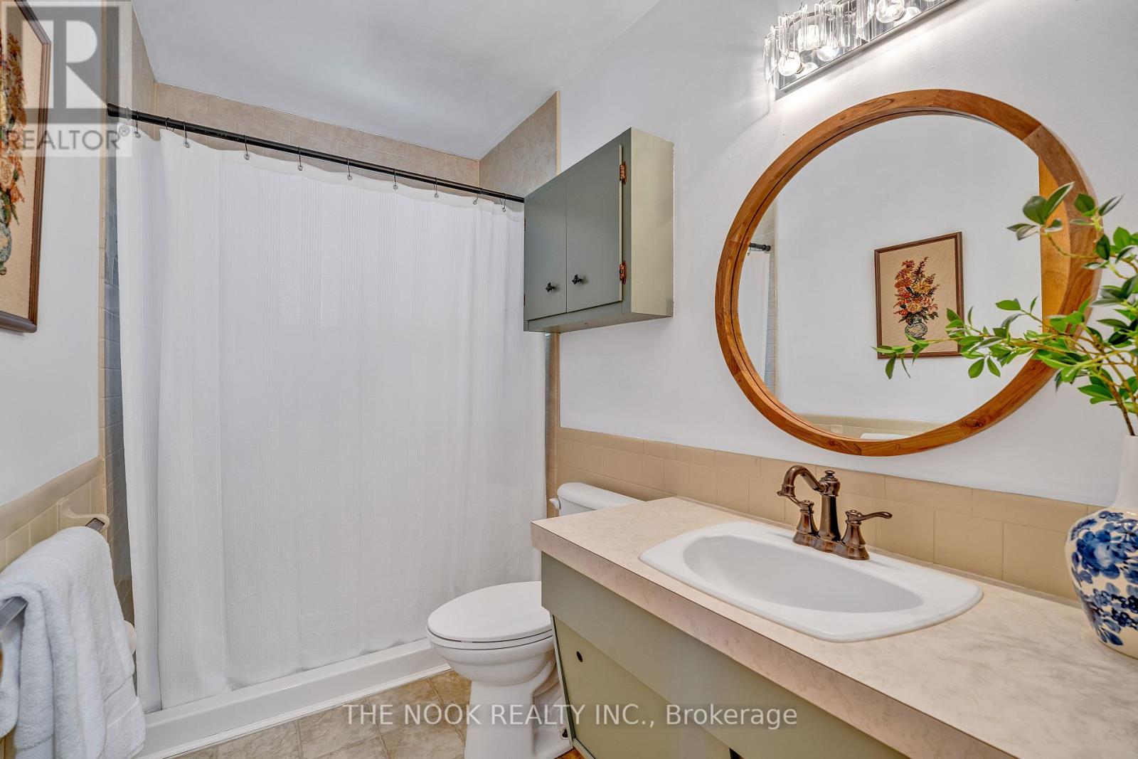 21 Rideau Crescent, Peterborough South (East), Ontario  K9J 1G7 - Photo 7 - X12161591