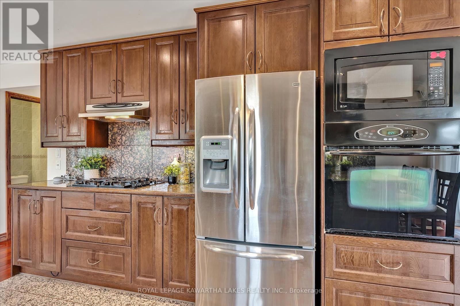 1 William Booth Crescent, Kawartha Lakes (Lindsay), Ontario  K9V 6E1 - Photo 18 - X12161671