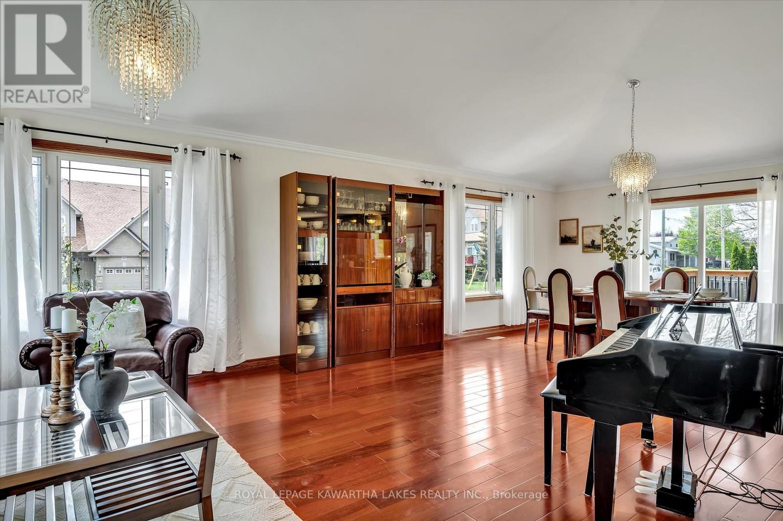 1 William Booth Crescent, Kawartha Lakes (Lindsay), Ontario  K9V 6E1 - Photo 5 - X12161671