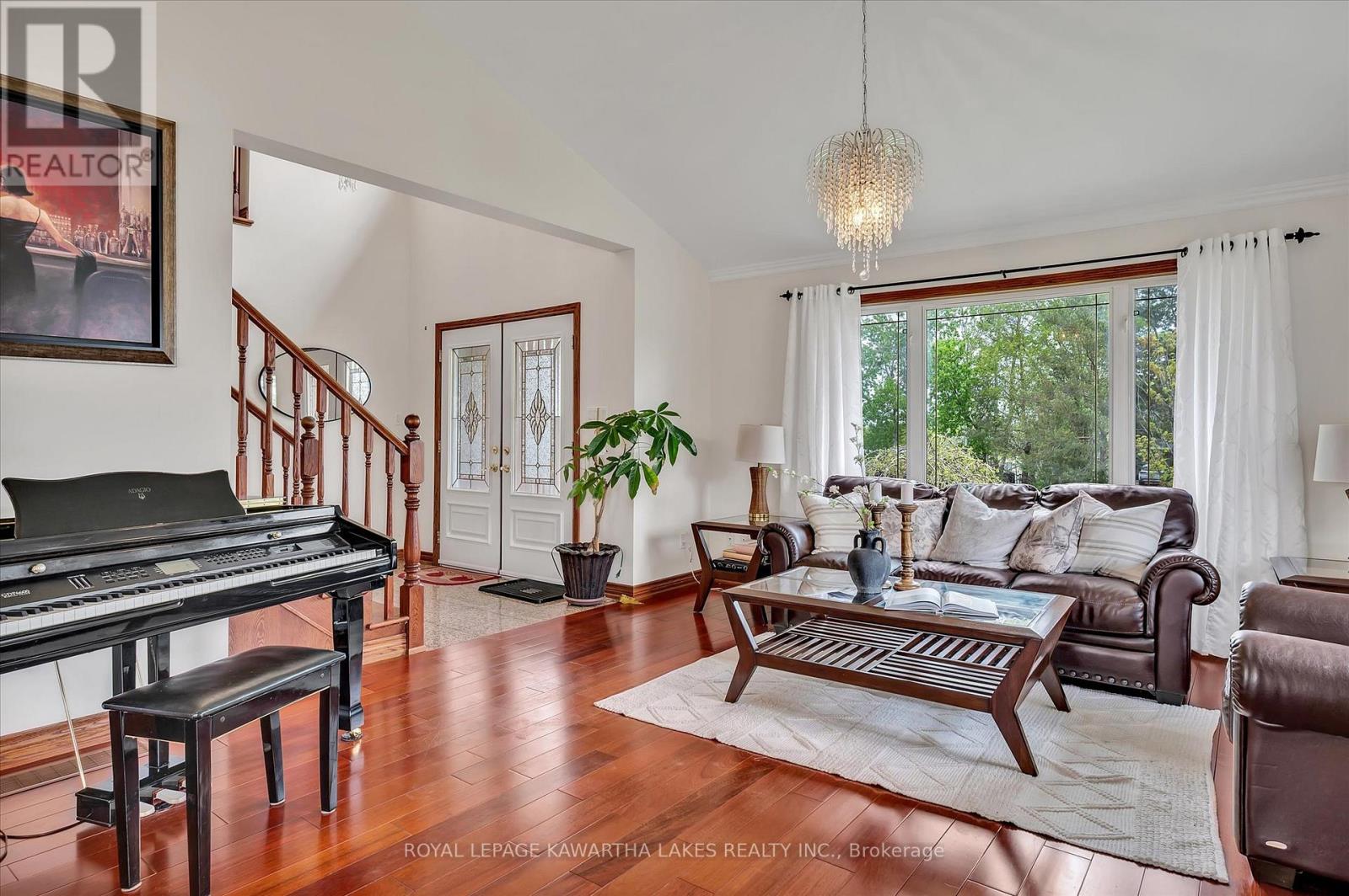 1 William Booth Crescent, Kawartha Lakes (Lindsay), Ontario  K9V 6E1 - Photo 7 - X12161671