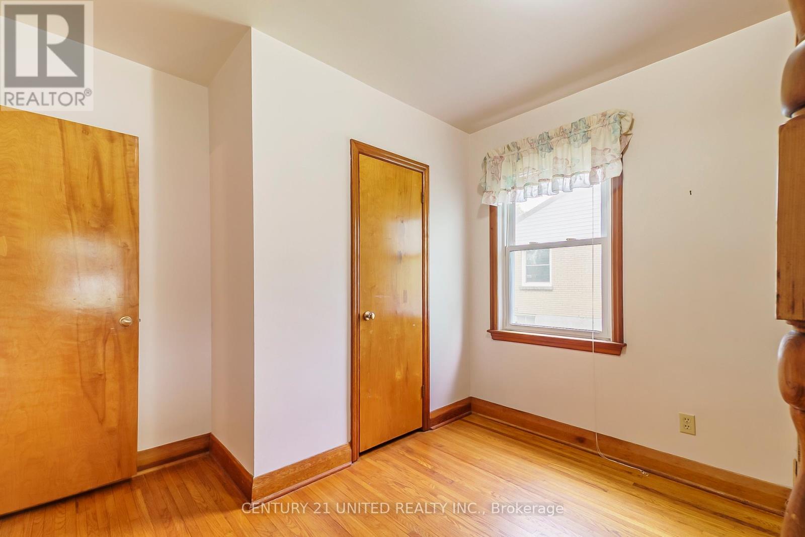 1486 Glencairn Avenue, Peterborough West (North), Ontario  K9J 6S3 - Photo 16 - X12161725