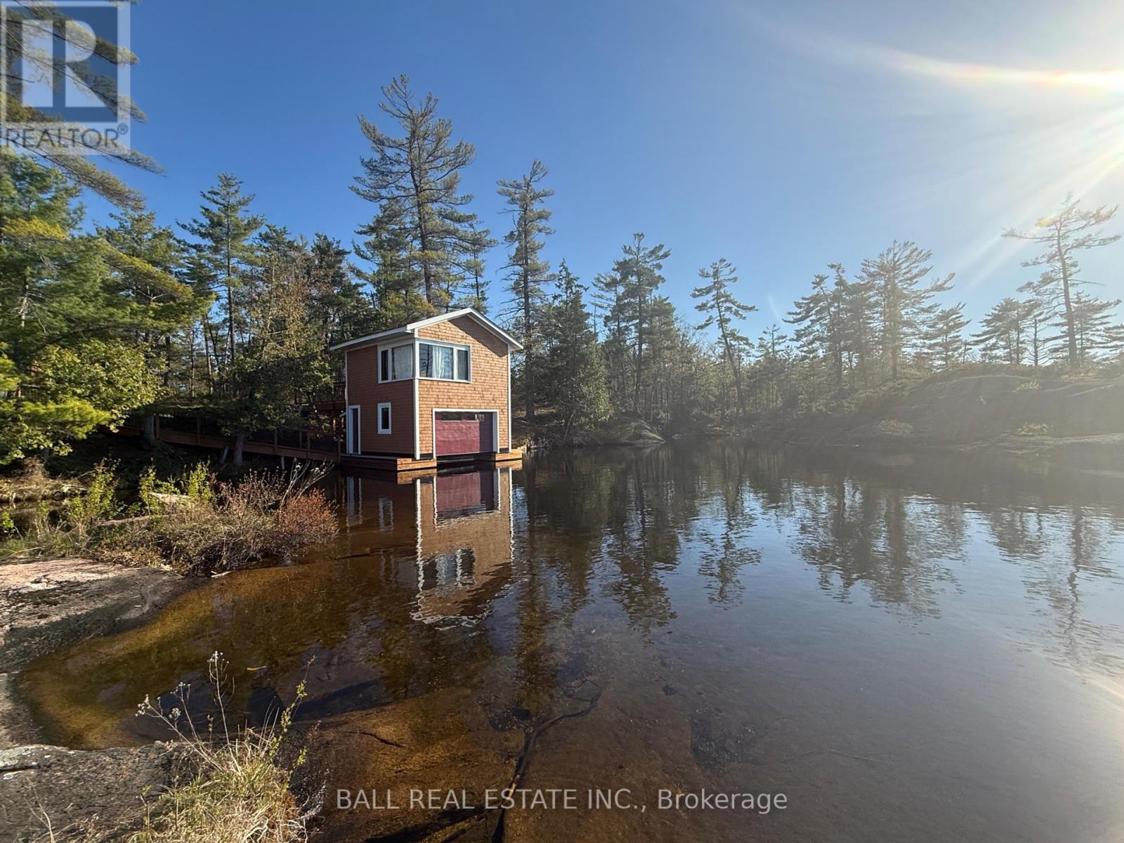 1020 Island 35, Stoney Lake, Douro-Dummer, Ontario  K0L 2H0 - Photo 12 - X12161931