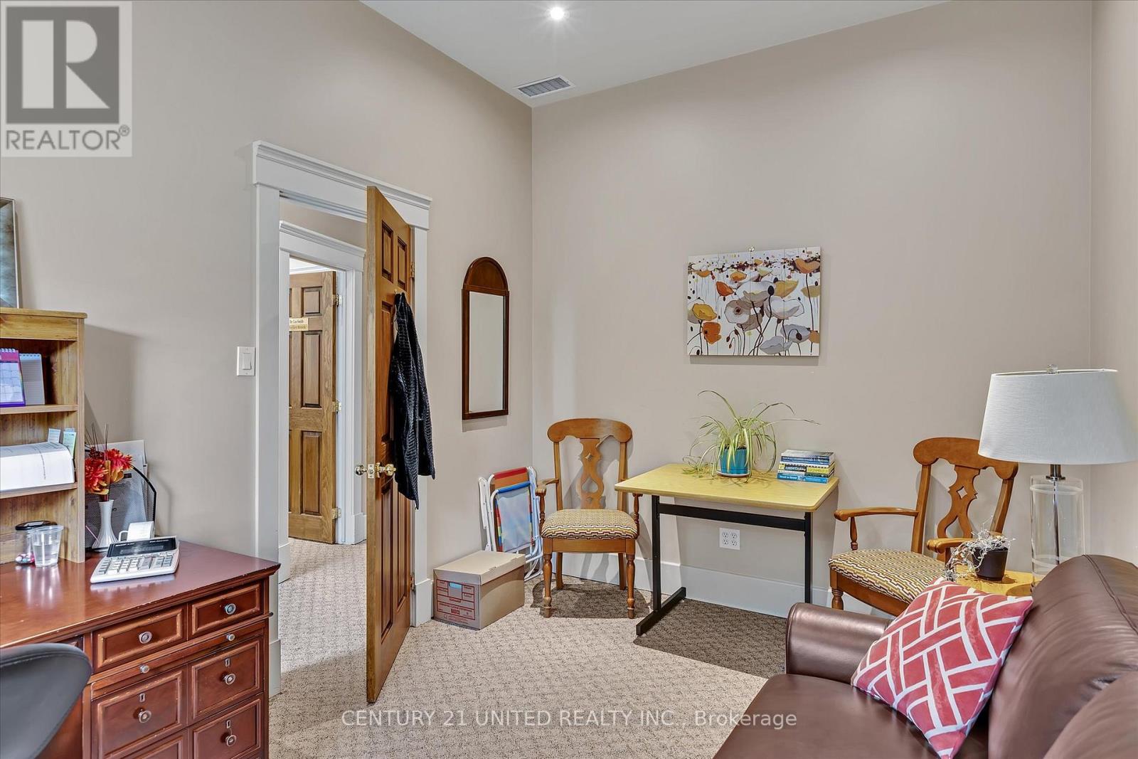 318 Stewart Street, Peterborough Central (North), Ontario  K9J 3N1 - Photo 29 - X12162202