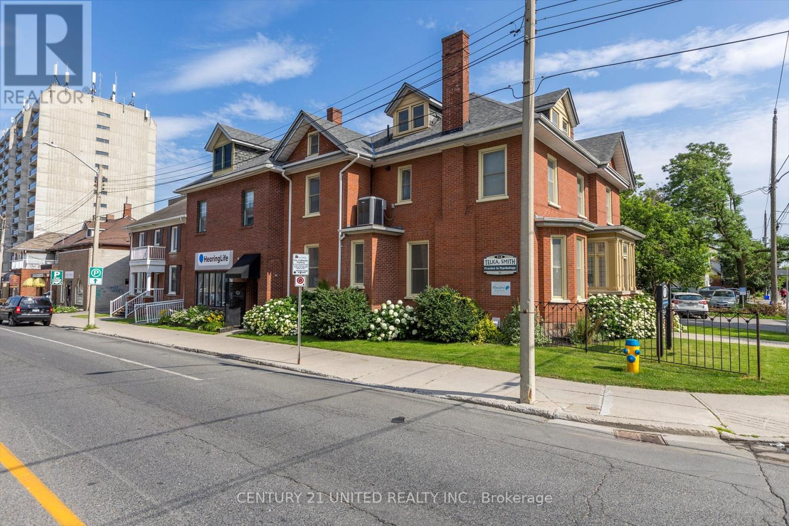 318 Stewart Street, Peterborough Central (North), Ontario  K9J 3N1 - Photo 3 - X12162202