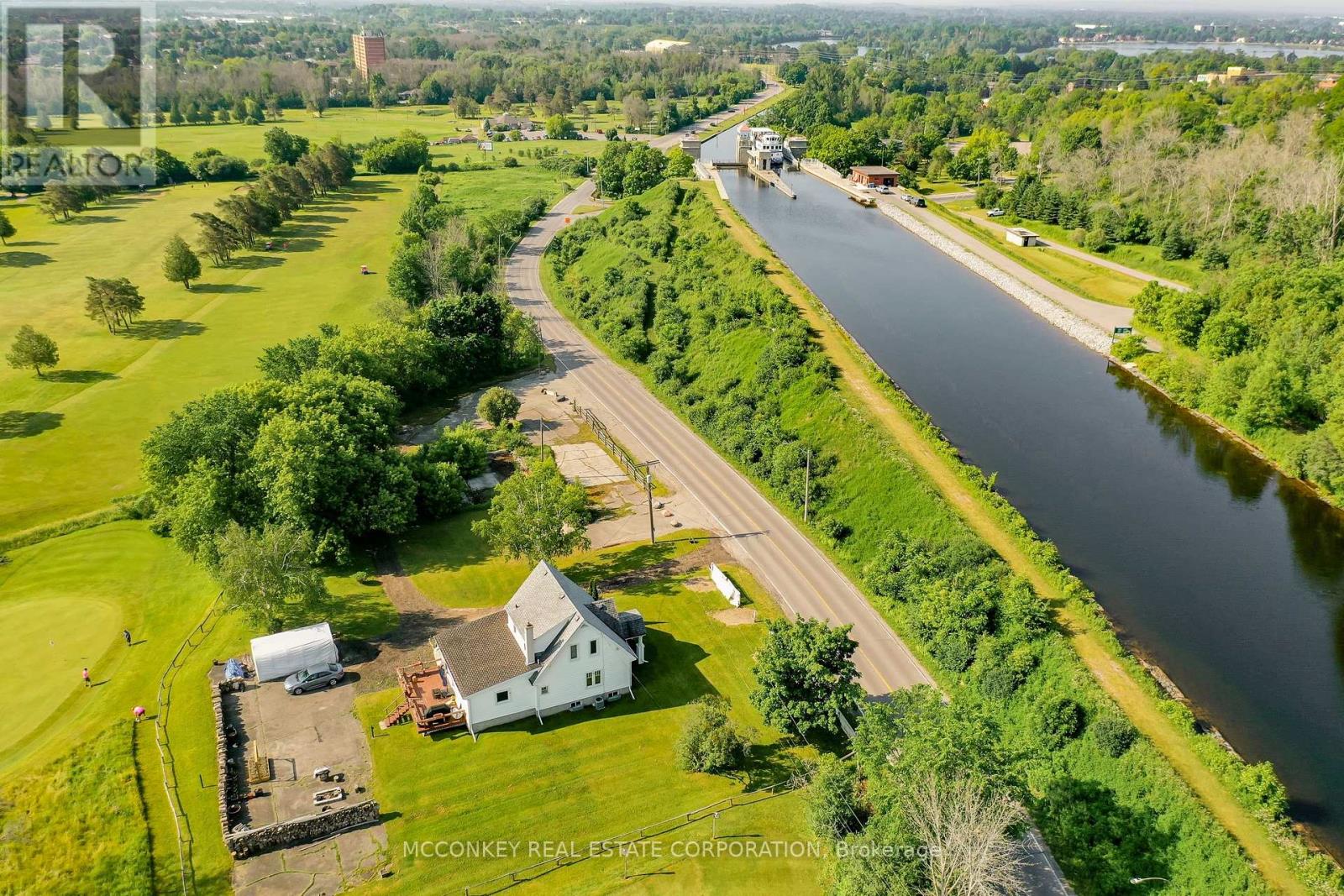2450 Ashburnham Drive, Peterborough East (Central), Ontario  K9H 0E9 - Photo 1 - X12162250
