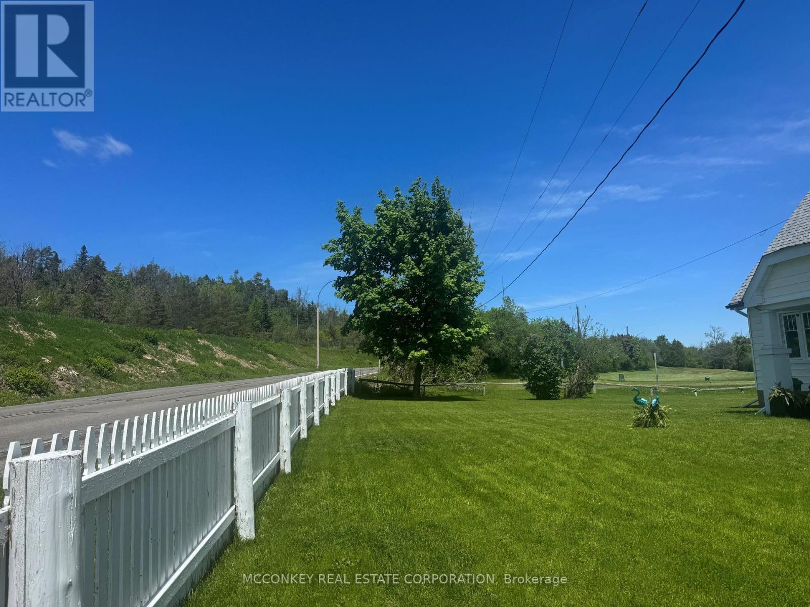 2450 Ashburnham Drive, Peterborough East (Central), Ontario  K9H 0E9 - Photo 7 - X12162250