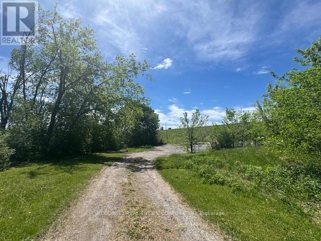 2414 Ashburnham Drive, Peterborough East (Central), Ontario  K9H 0E9 - Photo 3 - X12162258