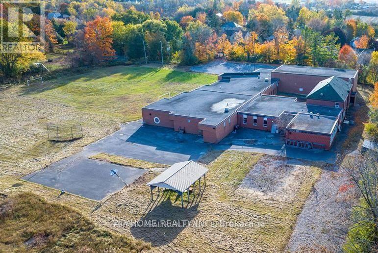 211 County Rd 28 Road, Cavan Monaghan, Ontario  K0L 1B0 - Photo 2 - X12162025