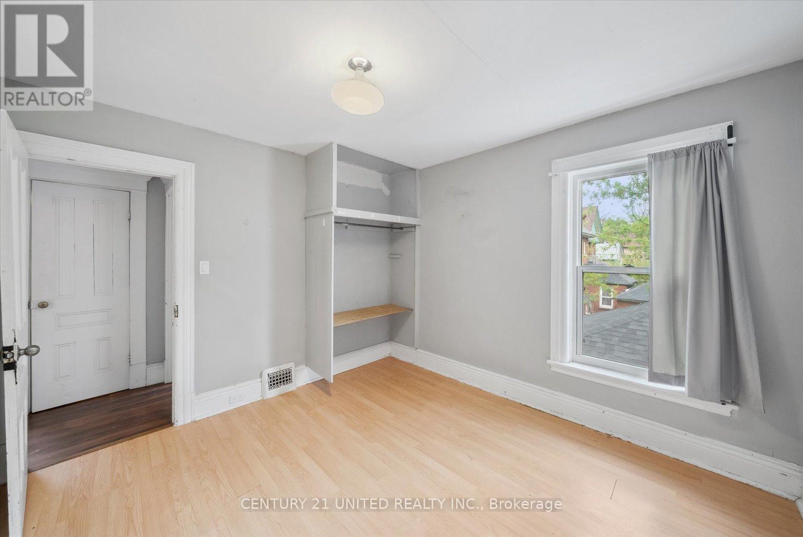 252 London Street, Peterborough Central (North), Ontario  K9H 2Z2 - Photo 18 - X12162896