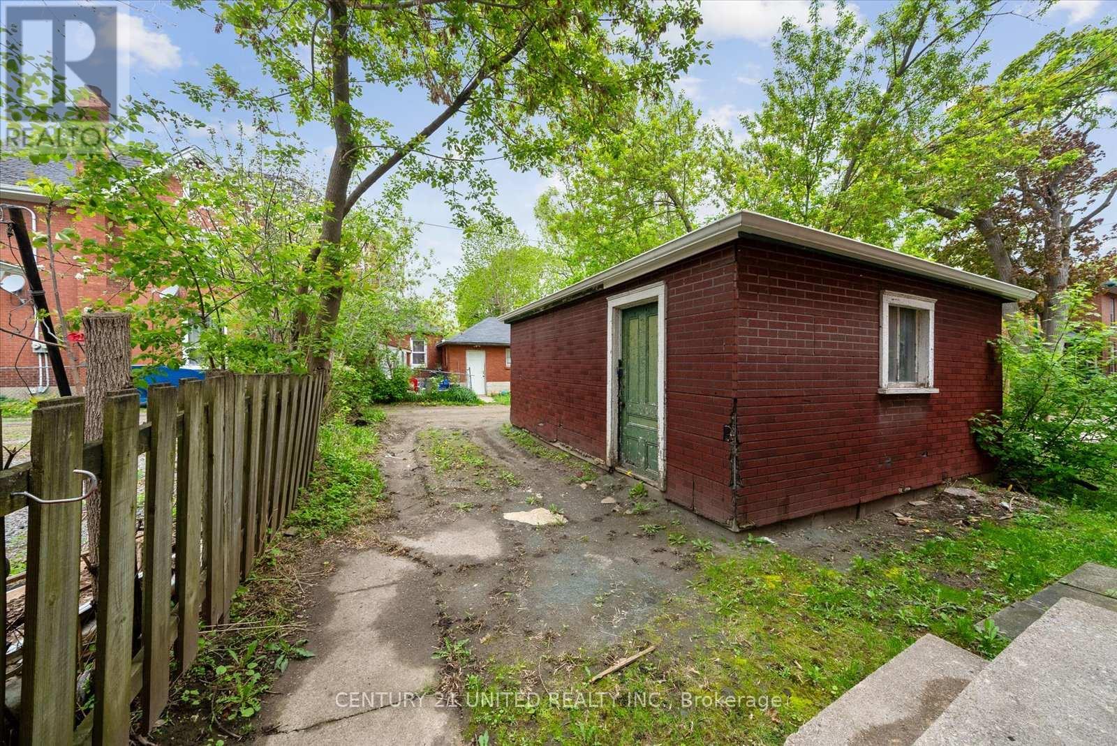 252 London Street, Peterborough Central (North), Ontario  K9H 2Z2 - Photo 34 - X12162896