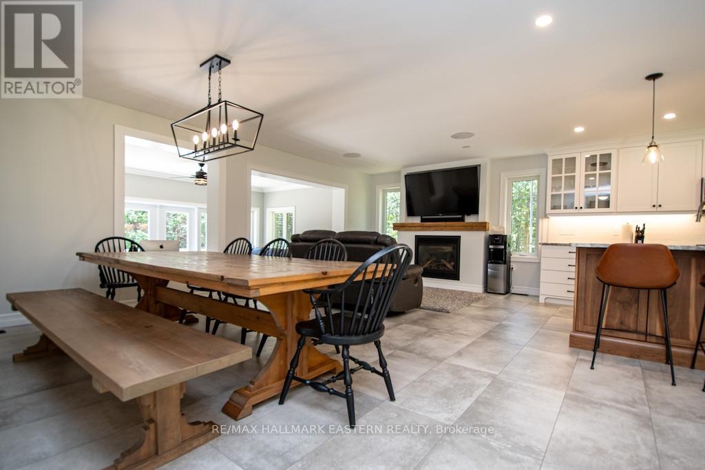 615 Edenderry Line, Selwyn, Ontario  K0L 1T0 - Photo 11 - X12163403
