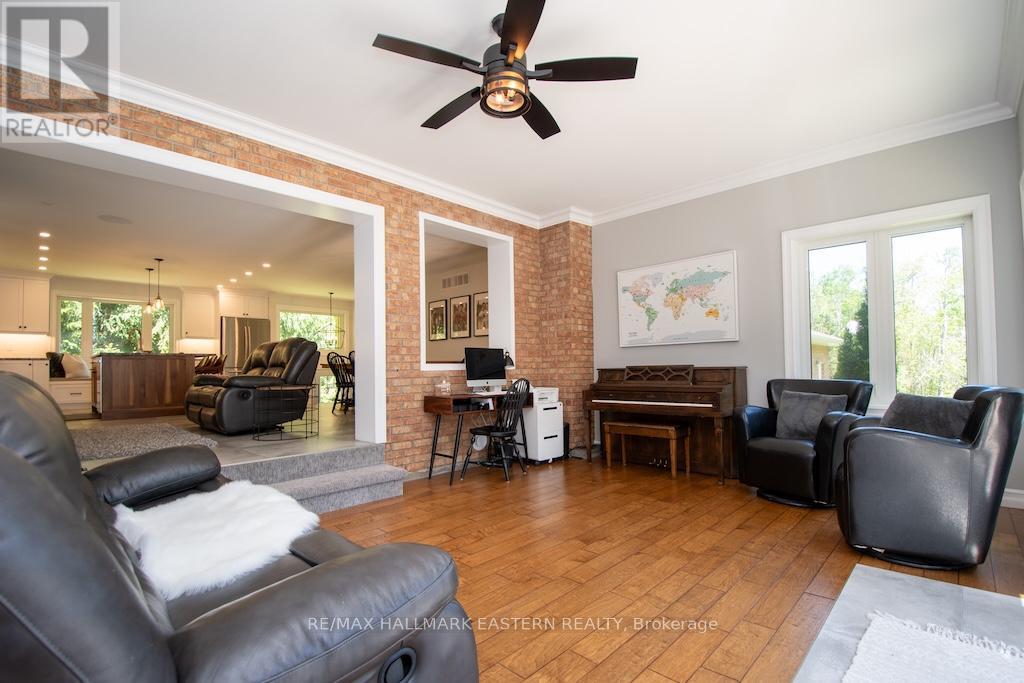 615 Edenderry Line, Selwyn, Ontario  K0L 1T0 - Photo 6 - X12163403