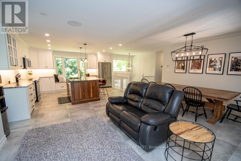 615 Edenderry Line, Selwyn, Ontario  K0L 1T0 - Photo 8 - X12163403