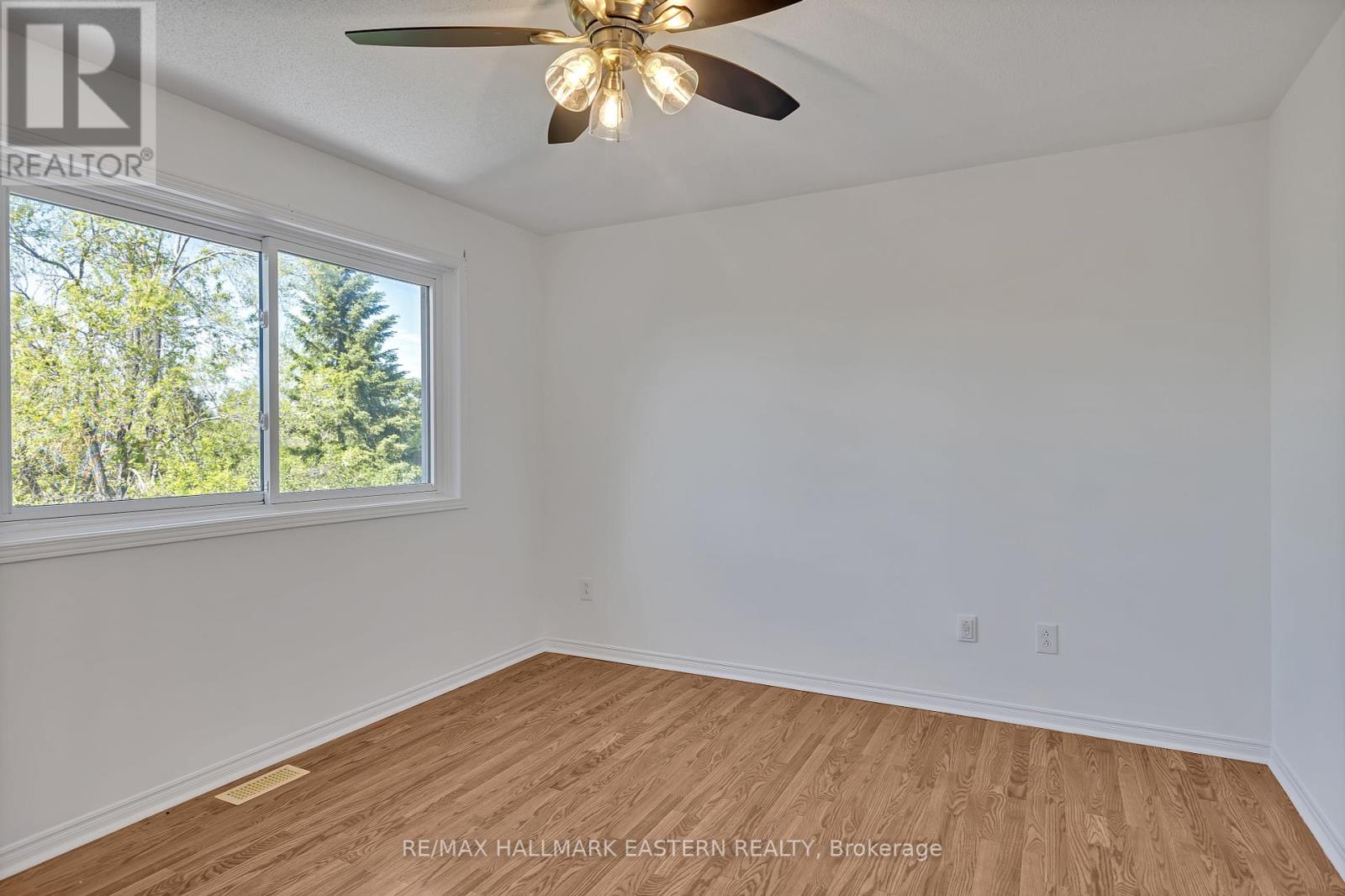 1118 Huntington Circle, Peterborough West (South), Ontario  K9K 2A8 - Photo 25 - X12163519