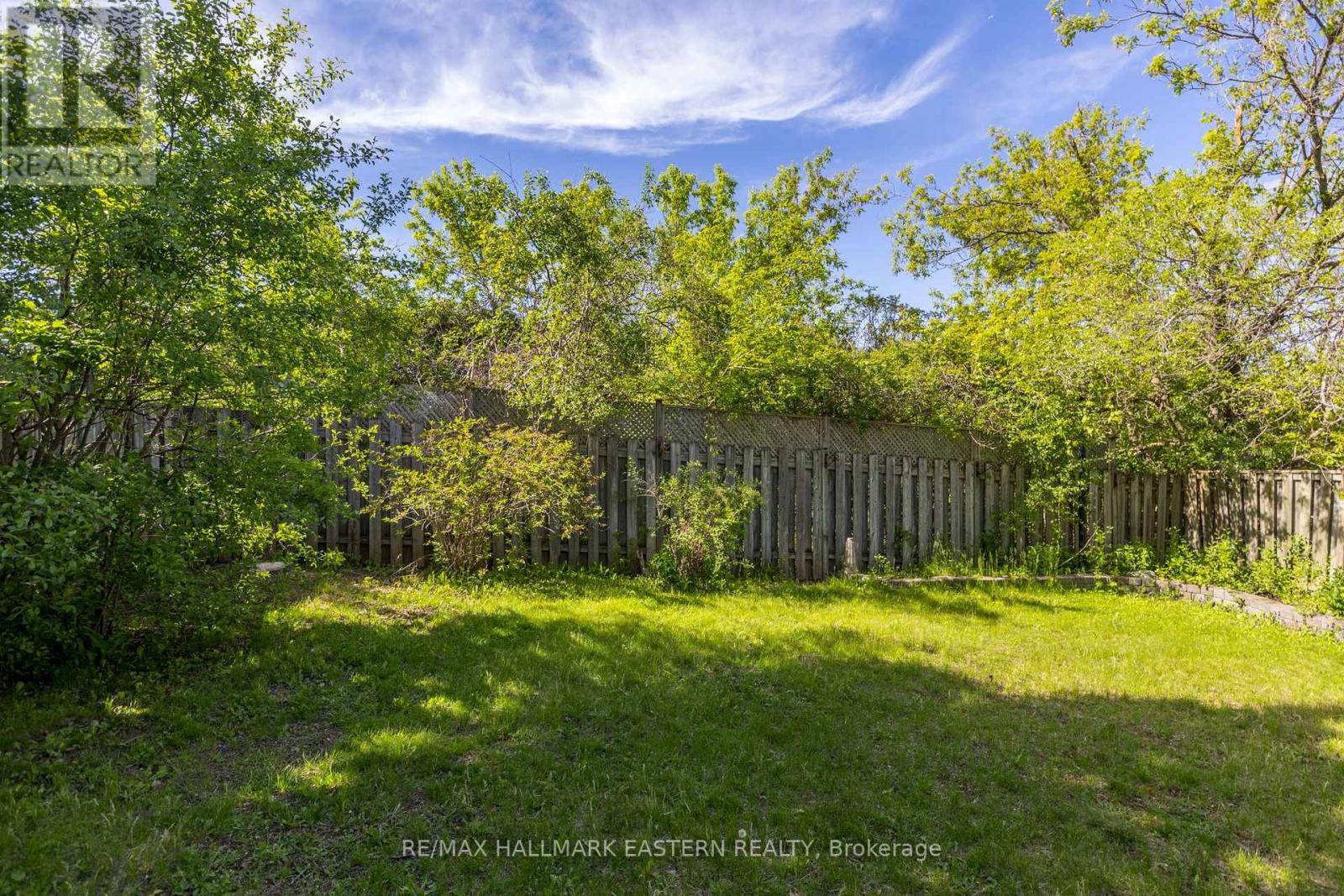 1118 Huntington Circle, Peterborough West (South), Ontario  K9K 2A8 - Photo 44 - X12163519