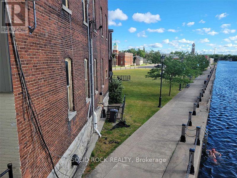 6 Front Street N, Trent Hills (Campbellford), Ontario  K0L 1L0 - Photo 4 - X12163378