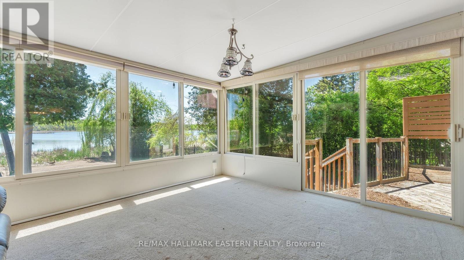 215 Fife's Bay Road, Selwyn, Ontario  K9J 0C6 - Photo 11 - X12163738