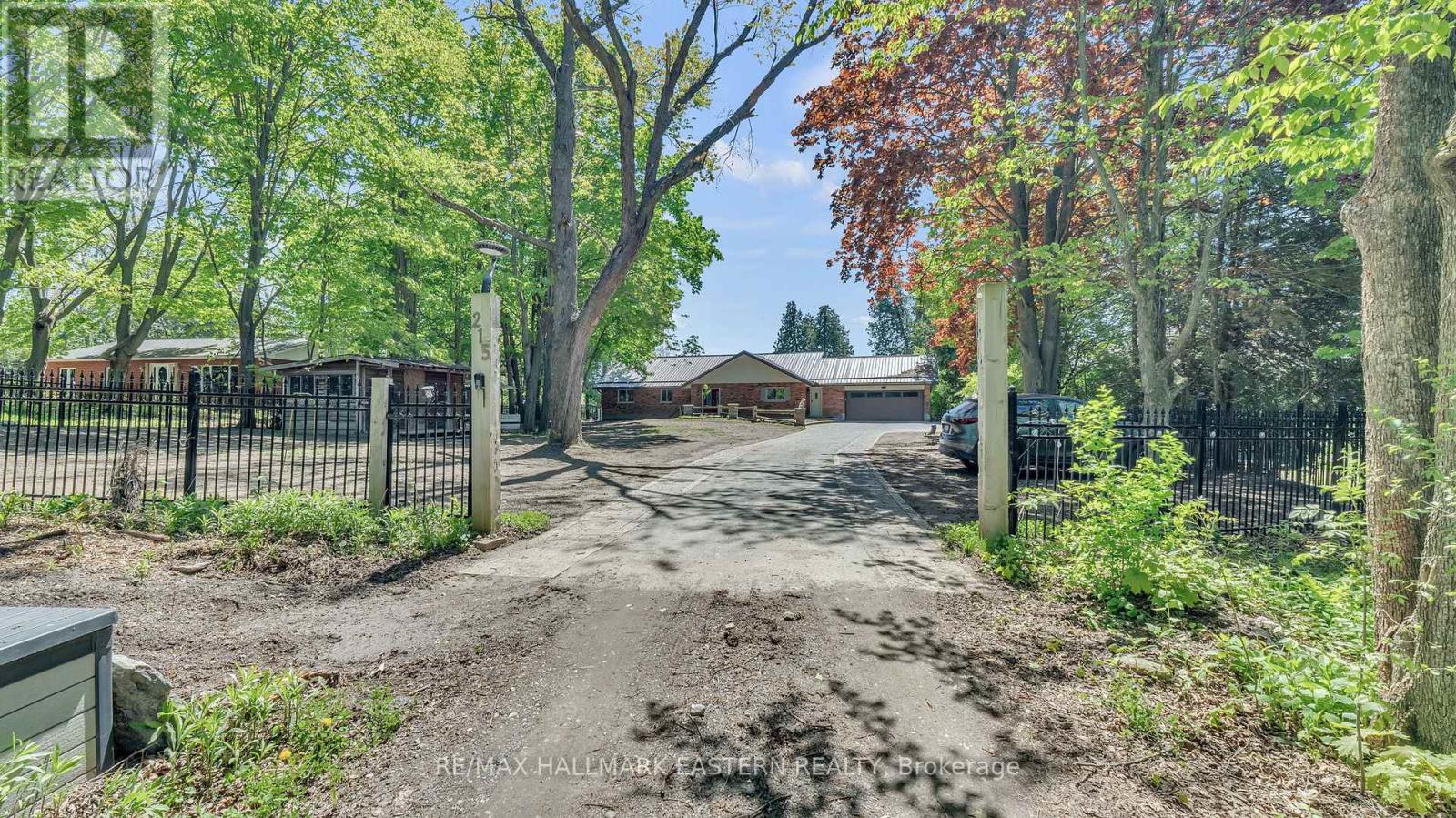 215 Fife's Bay Road, Selwyn, Ontario  K9J 0C6 - Photo 35 - X12163738