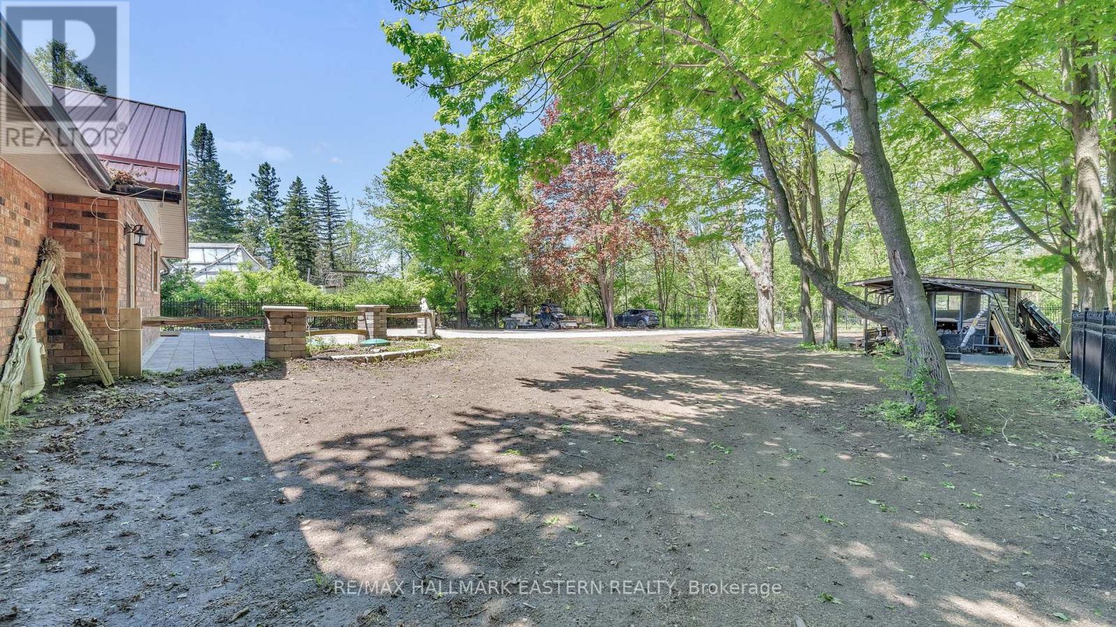 215 Fife's Bay Road, Selwyn, Ontario  K9J 0C6 - Photo 37 - X12163738