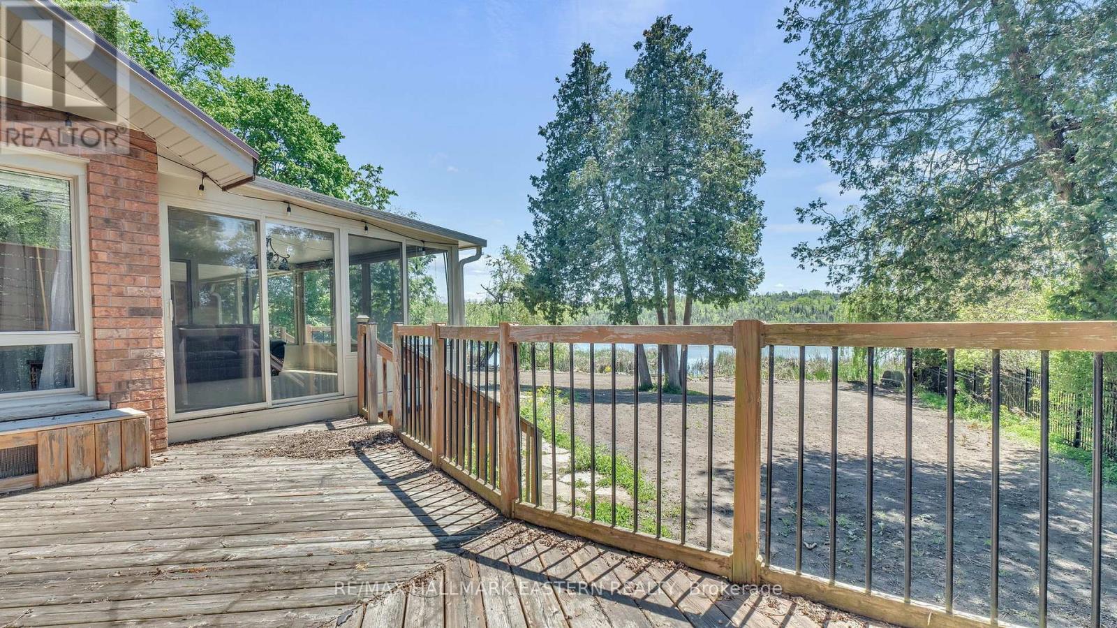 215 Fife's Bay Road, Selwyn, Ontario  K9J 0C6 - Photo 43 - X12163738