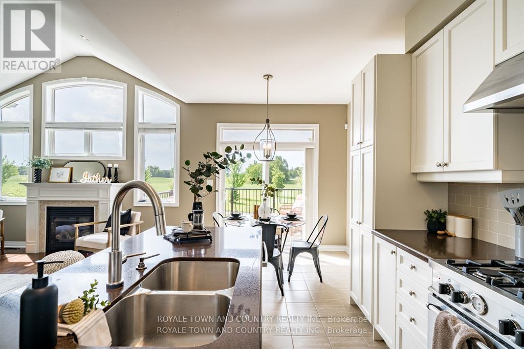 17 Logan Lane, Kawartha Lakes (Lindsay), Ontario  K9V 0L3 - Photo 11 - X12165080